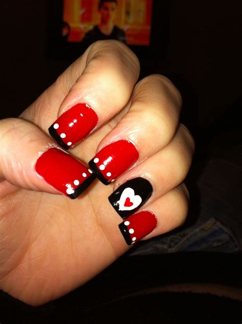 heart on acrylic nails|queen of hearts nail design.